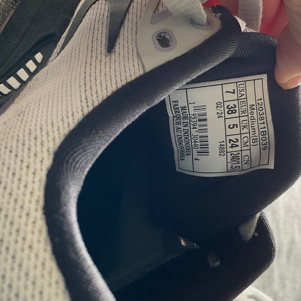 Brooks Athletic Shoes in Gray and Black - Picture 9 of 16